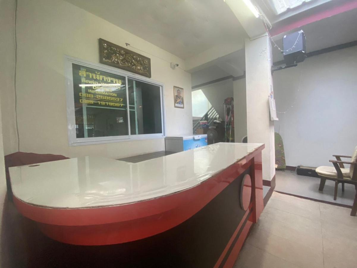 Oyo 1135 Triple A Residence Chiang Mai Eksteriør billede