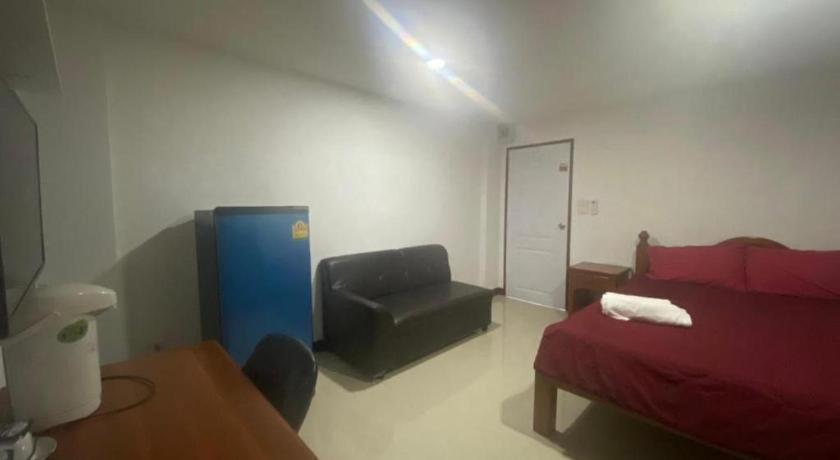 Oyo 1135 Triple A Residence Chiang Mai Eksteriør billede